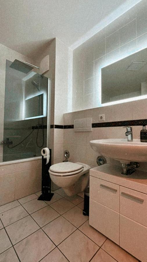 Schoene, Neu Sanierte Unterkunft In Belebter Region Apartment Leipzig Bagian luar foto